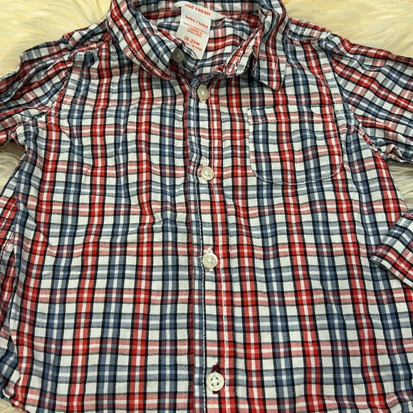 Joe Fresh Full-Sleeve Button Down Striped Red/Blue Shirt in Size 18-24M - Picture 2 of 4